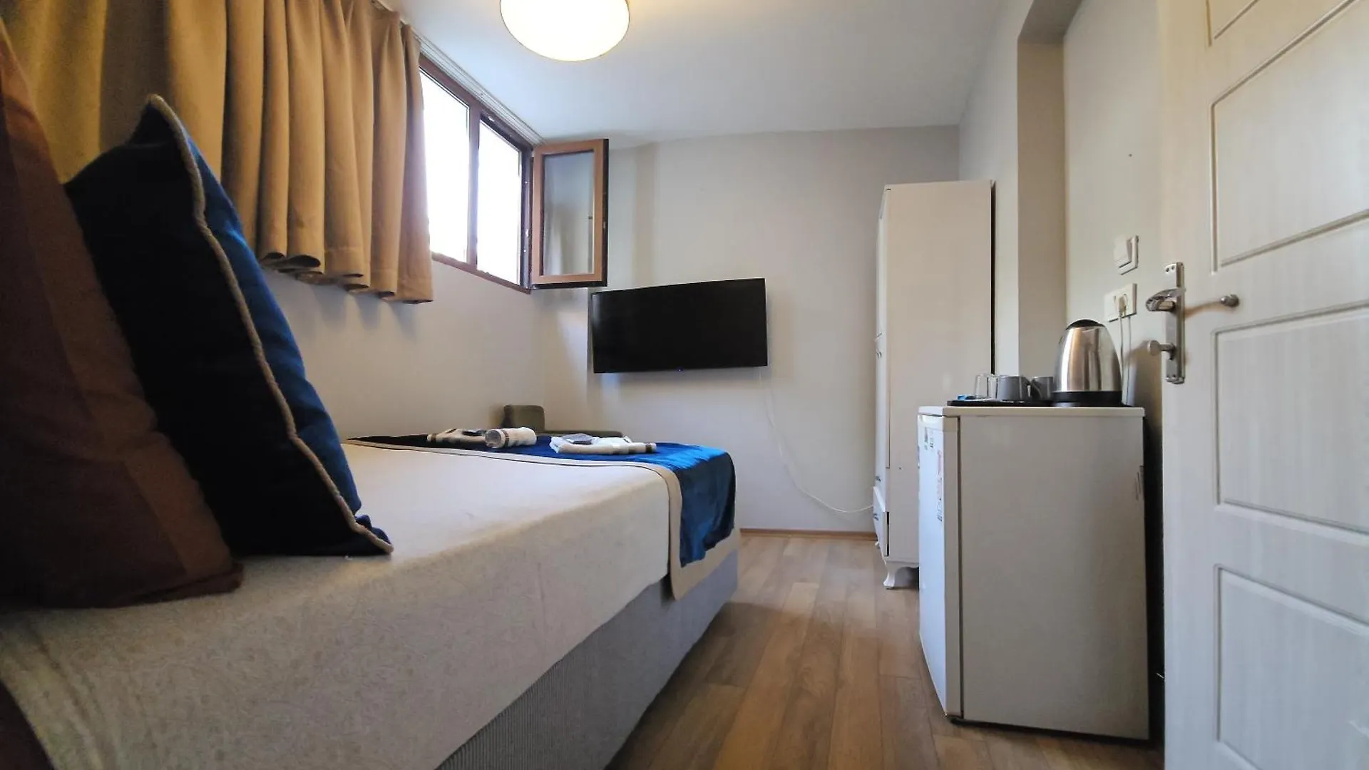Bude Ortakoey Estambul